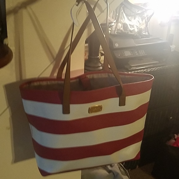 Michael Kors large tote style - Picture 2 of 3